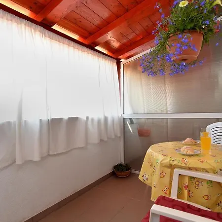 Apartman Snjezana Fažana Exterior foto
