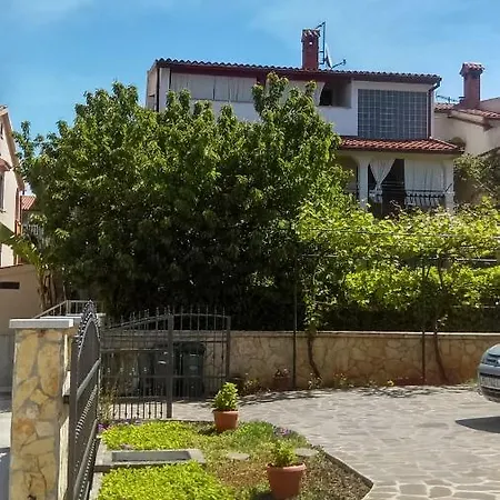 Apartman Snjezana Fažana Exterior foto