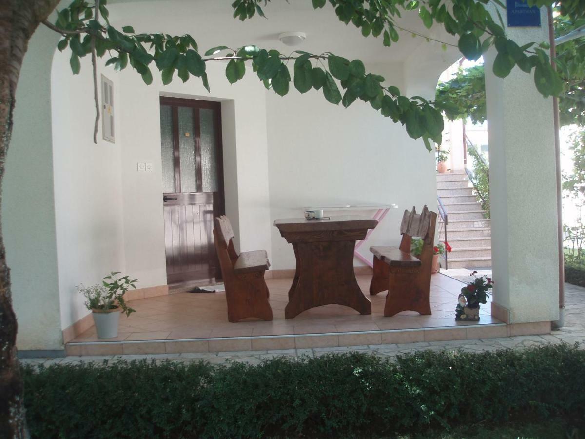 Apartma Snjezana