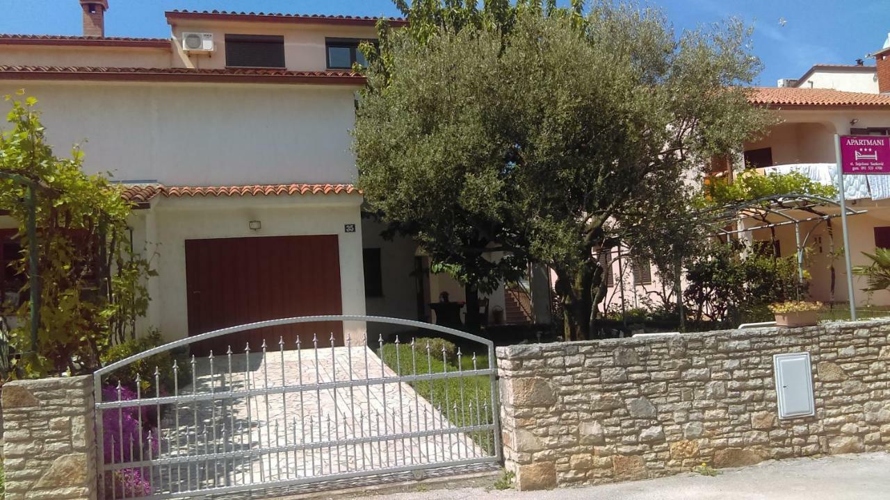 Apartment Snjezana