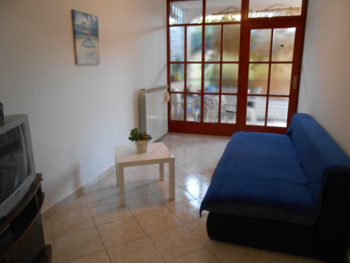 Apartment Snjezana *