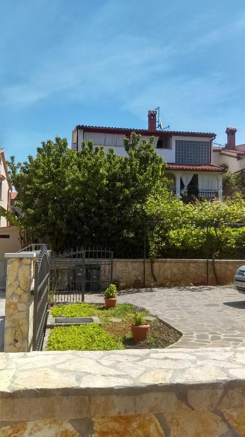 Apartma Snjezana *
